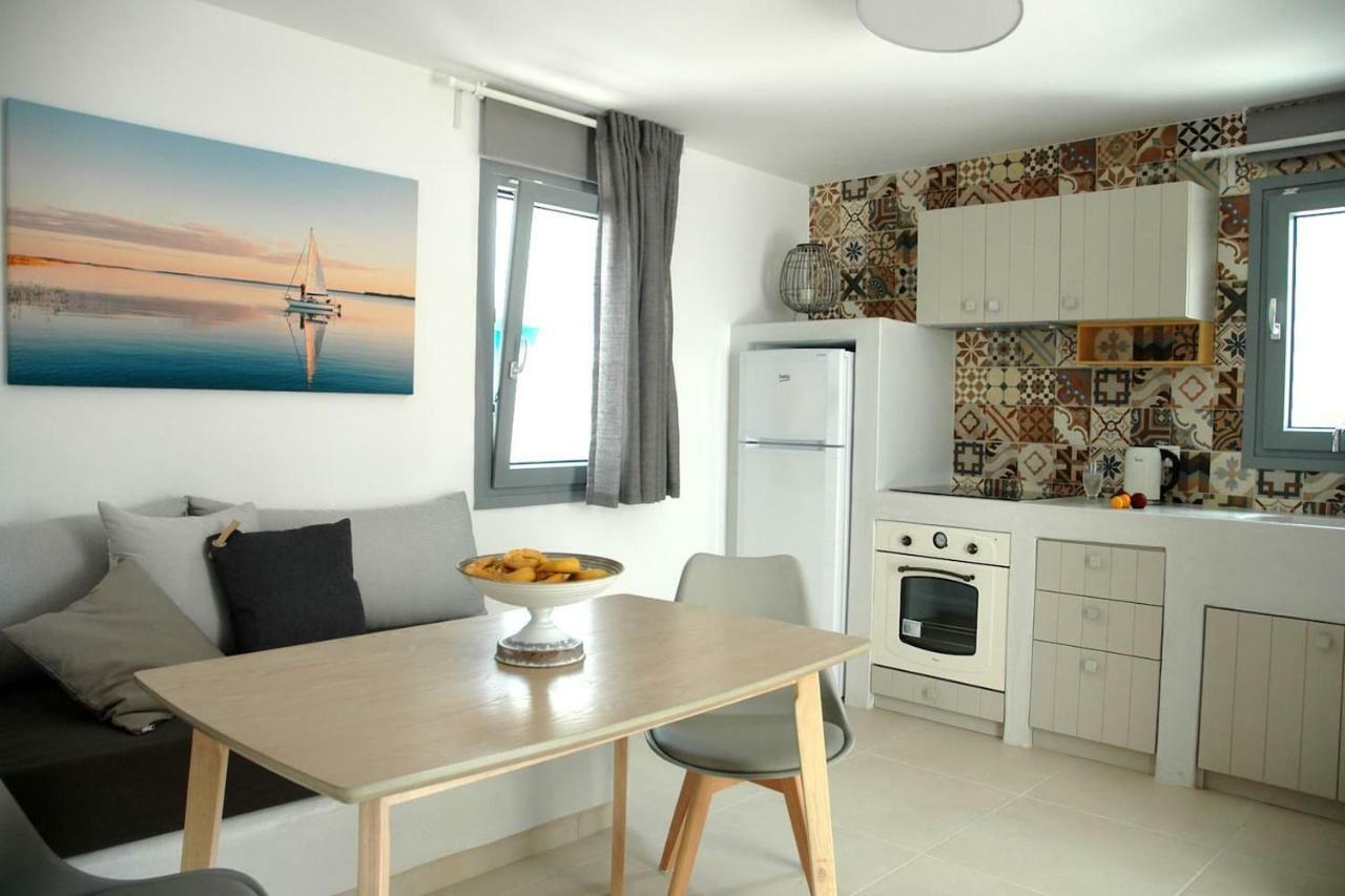 Kalypso House Villa Pera Gyalos Eksteriør bilde