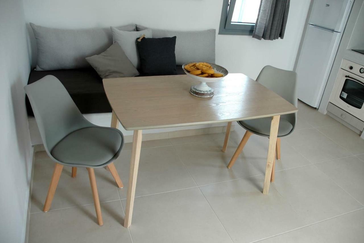 Kalypso House Villa Pera Gyalos Eksteriør bilde